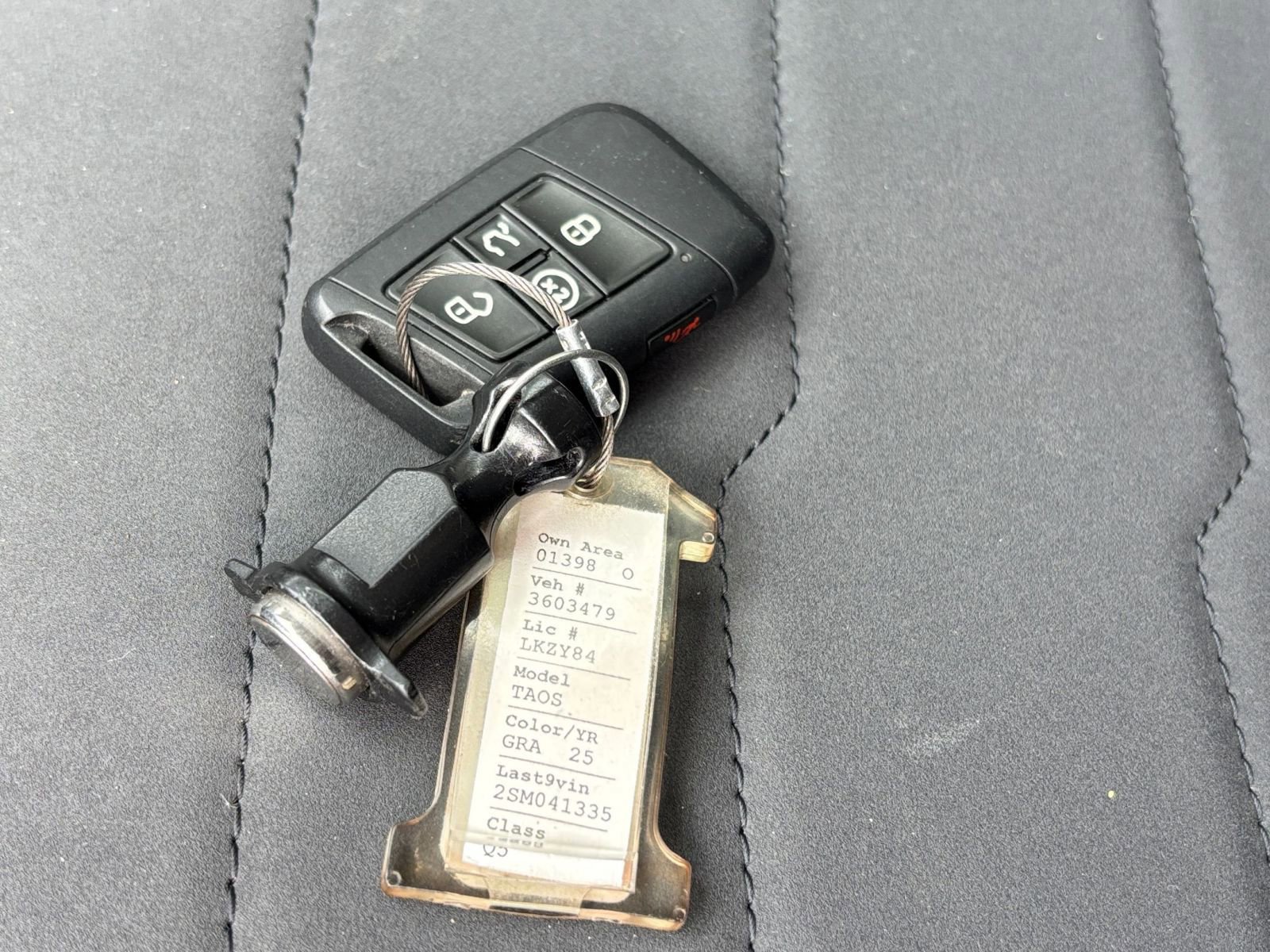 Thumbnail: 2025 Volkswagen Taos - 25