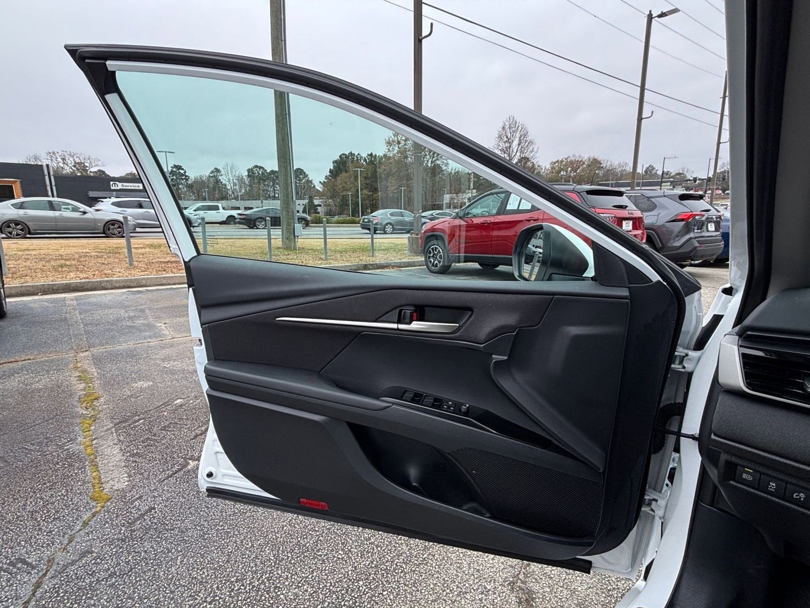 Thumbnail: 2025 Toyota Camry - 20