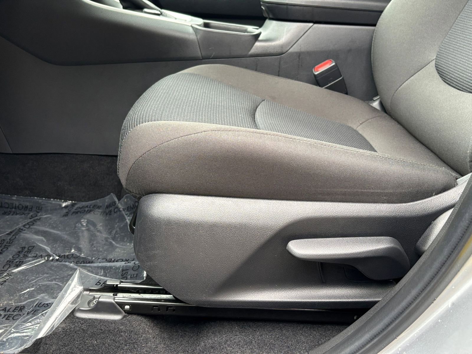 Thumbnail: 2025 Toyota RAV4 - 23