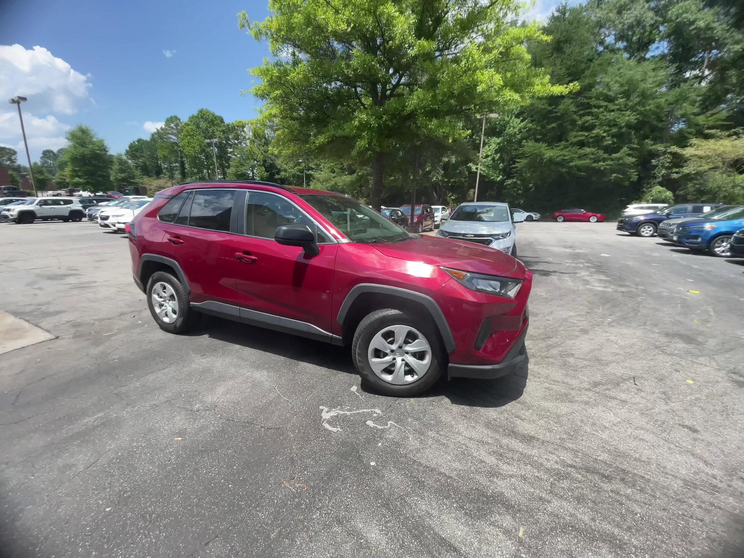 2019 Toyota RAV4 LE 2