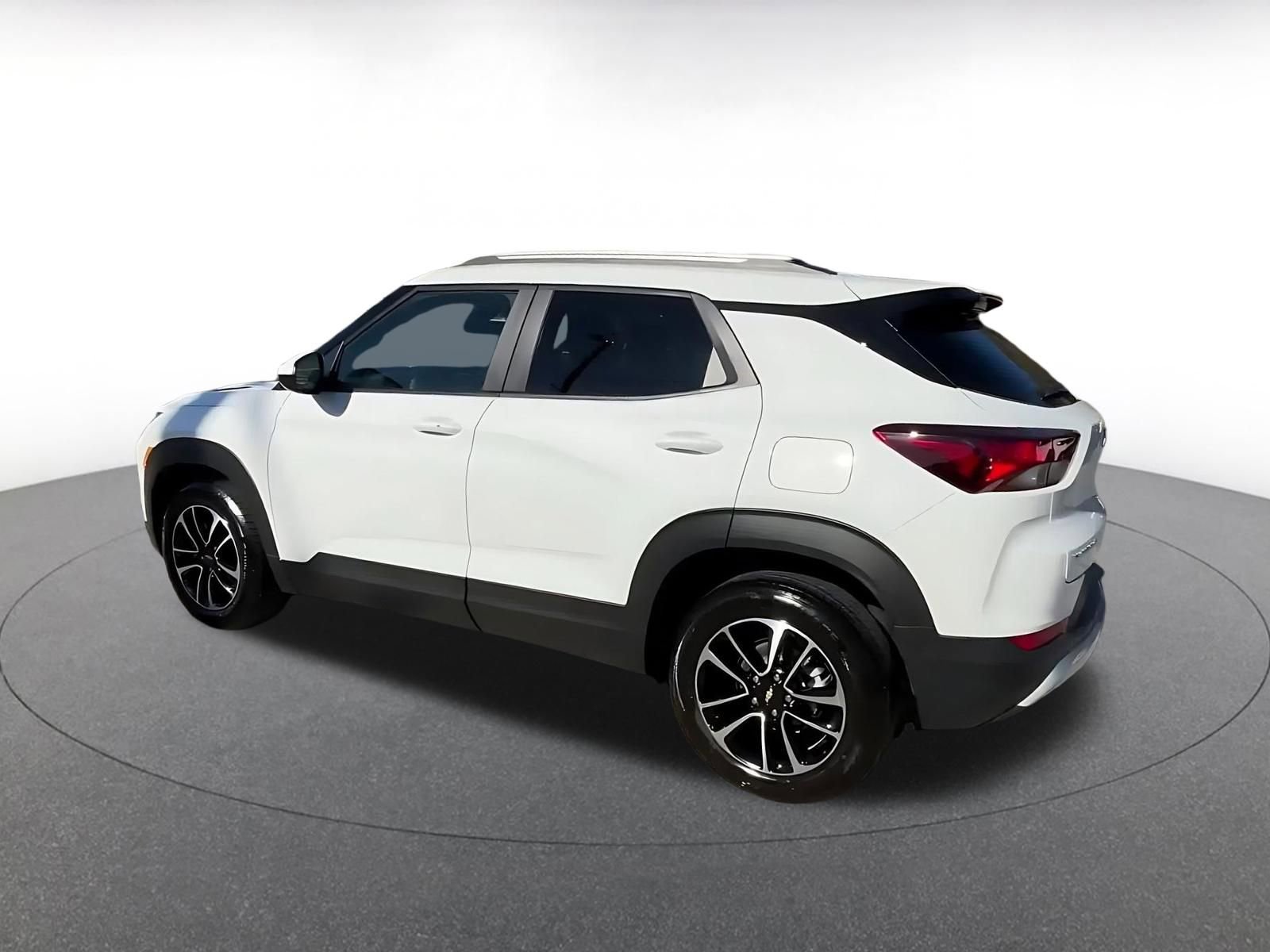 Thumbnail: 2025 Chevrolet TrailBlazer - 10