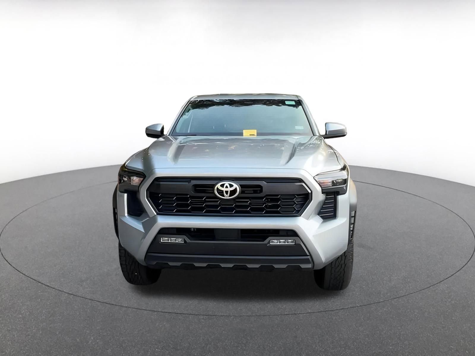 Thumbnail: 2025 Toyota Tacoma - 4