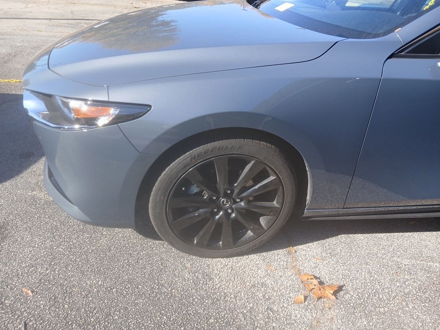 Thumbnail: 2025 Mazda Mazda3 - 3