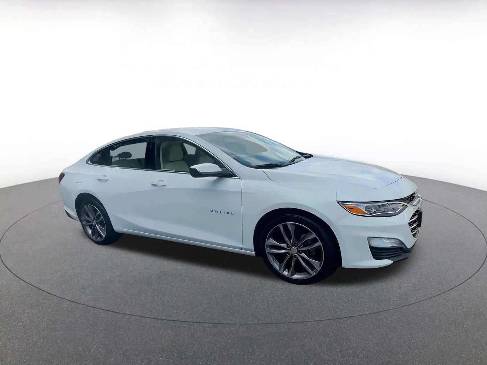 Thumbnail: 2024 Chevrolet Malibu - 2