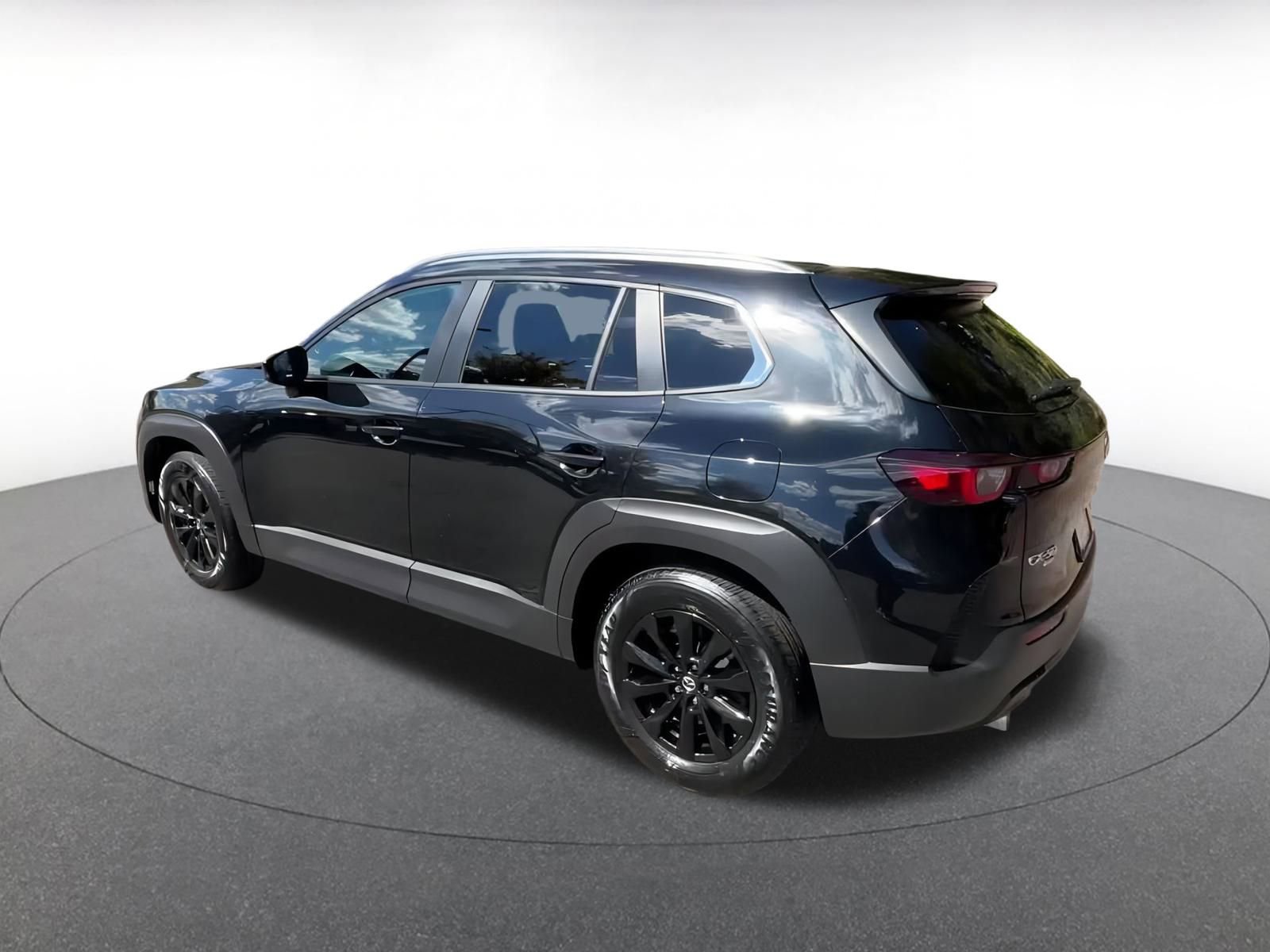 Thumbnail: 2025 Mazda CX-50 - 10