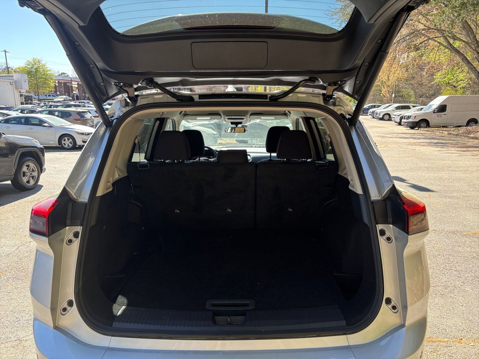 Thumbnail: 2025 Nissan Rogue - 33