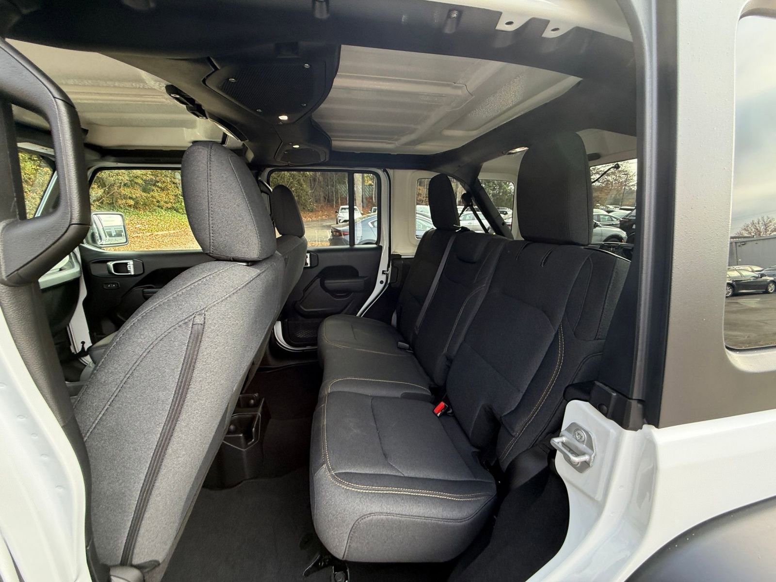 Thumbnail: 2025 Jeep Wrangler - 25