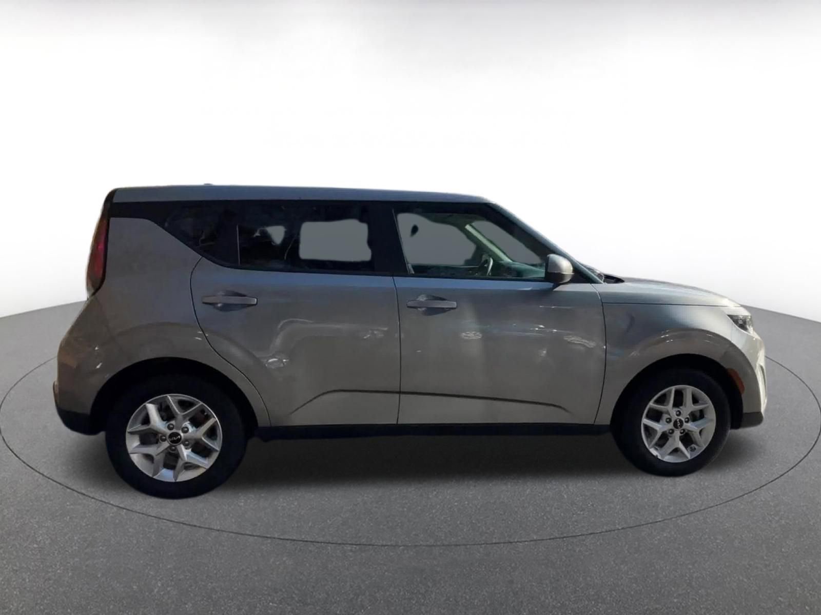 Thumbnail: 2025 Kia Soul - 16