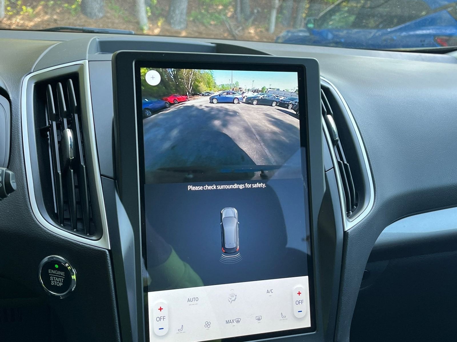 Thumbnail: 2024 Ford Edge - 17