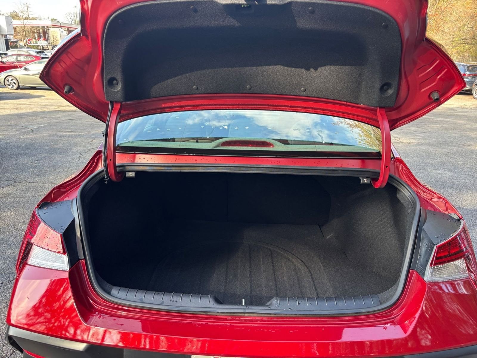 Thumbnail: 2025 Hyundai Elantra - 33