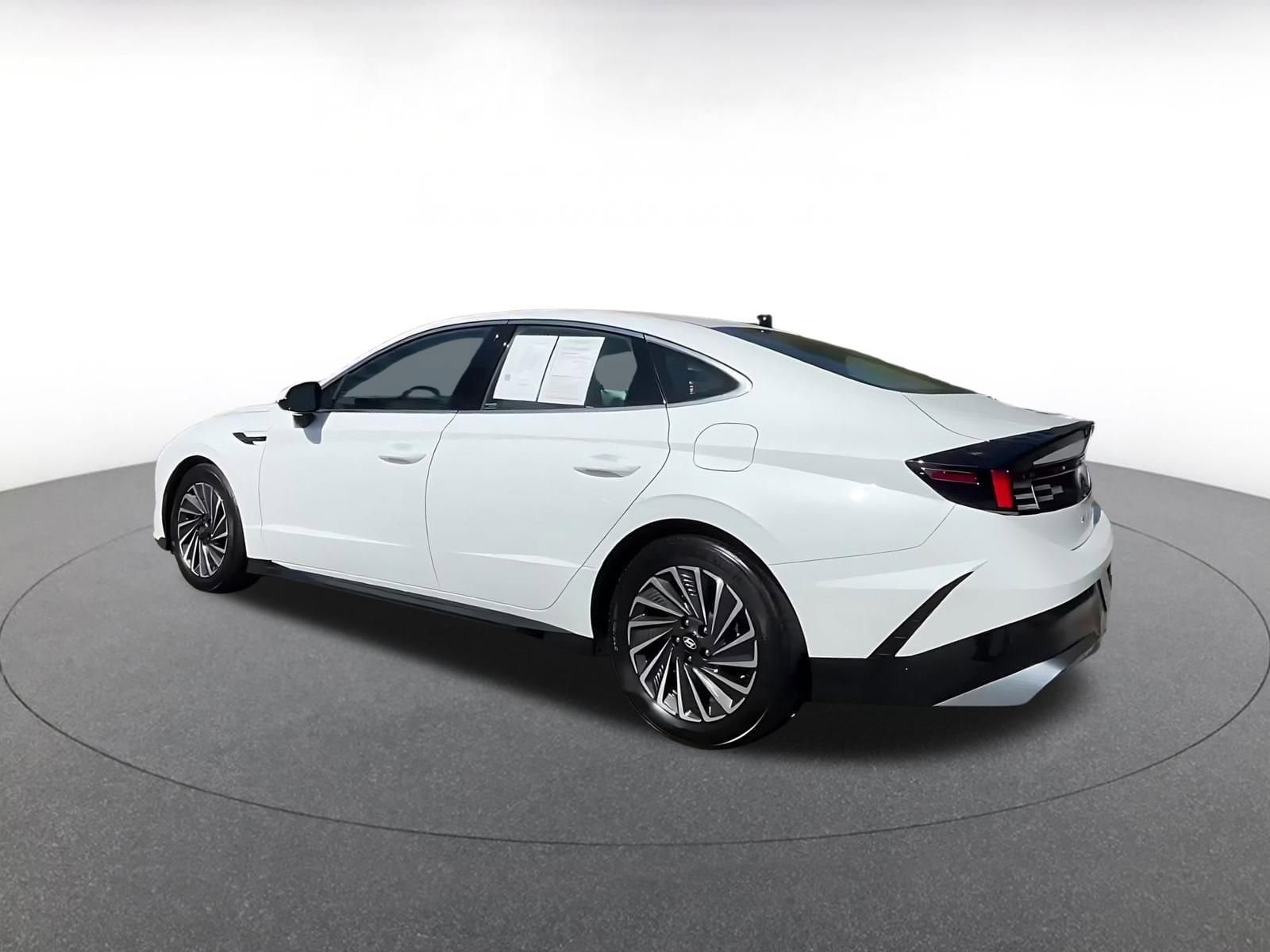 Thumbnail: 2025 Hyundai Sonata - 10