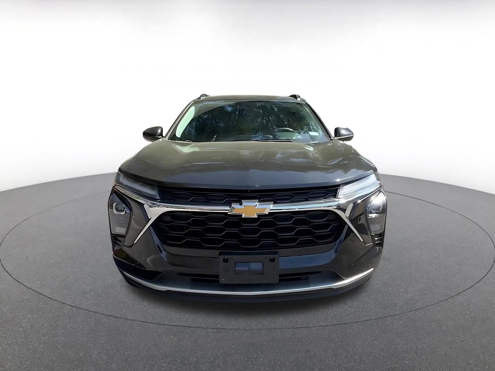 Thumbnail: 2025 Chevrolet Trax - 4