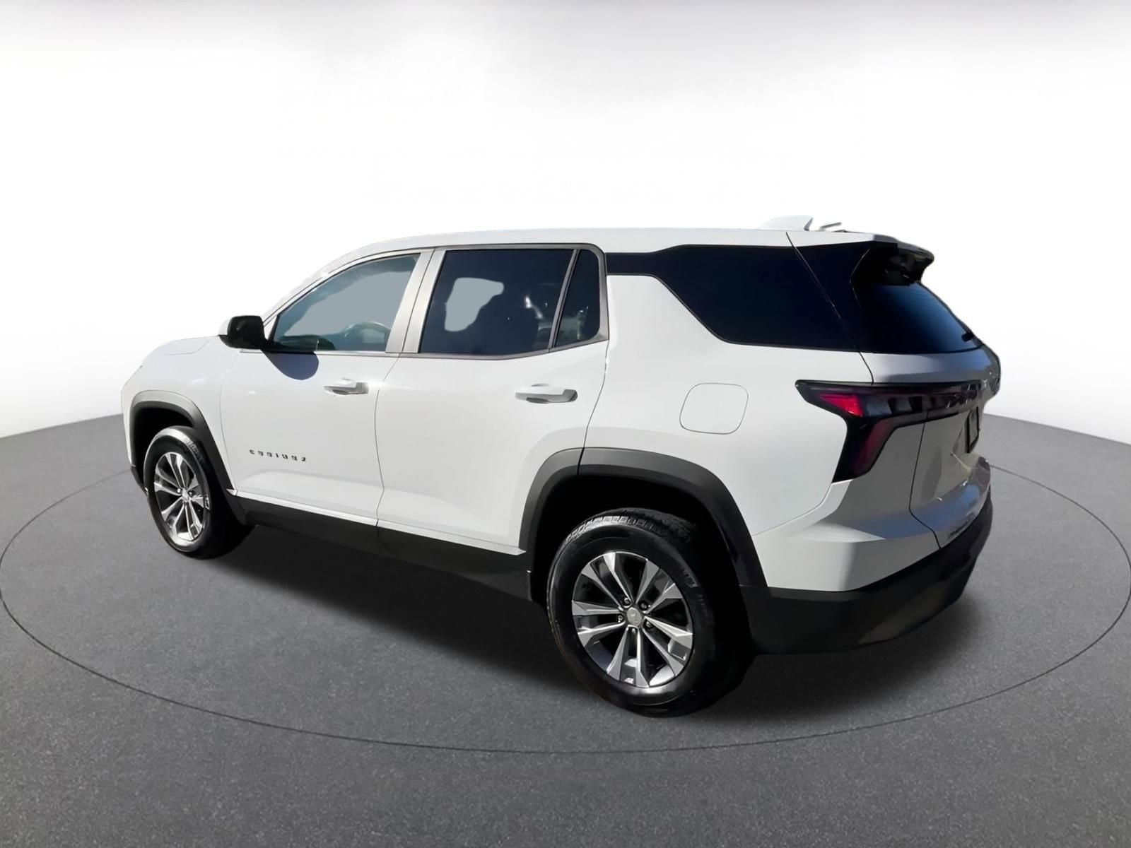 Thumbnail: 2025 Chevrolet Equinox - 10