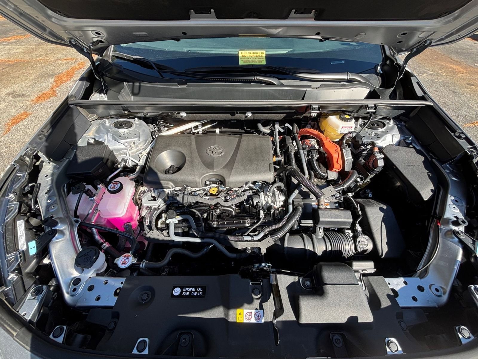 Thumbnail: 2025 Toyota RAV4 - 32