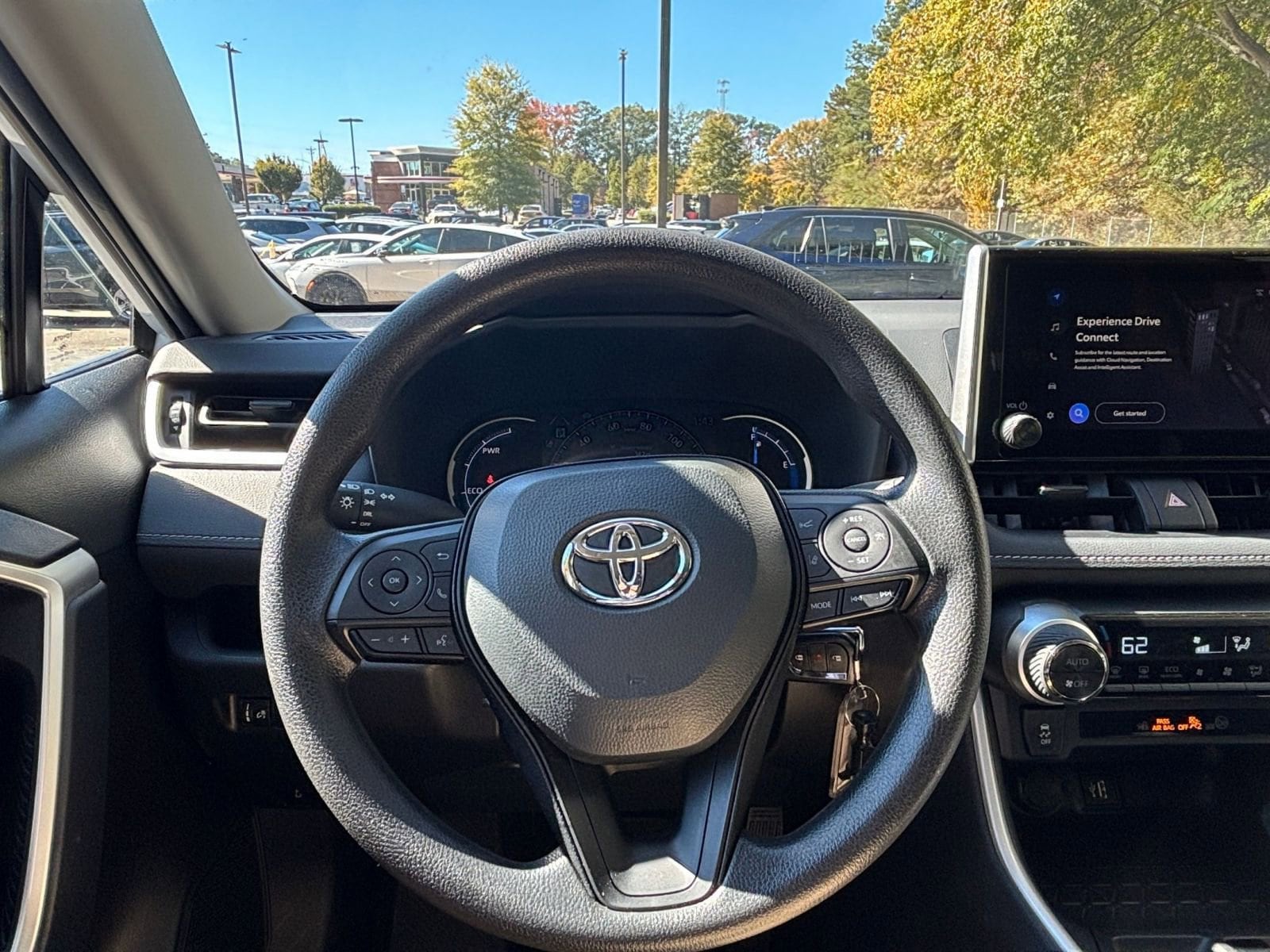 Thumbnail: 2025 Toyota RAV4 - 28