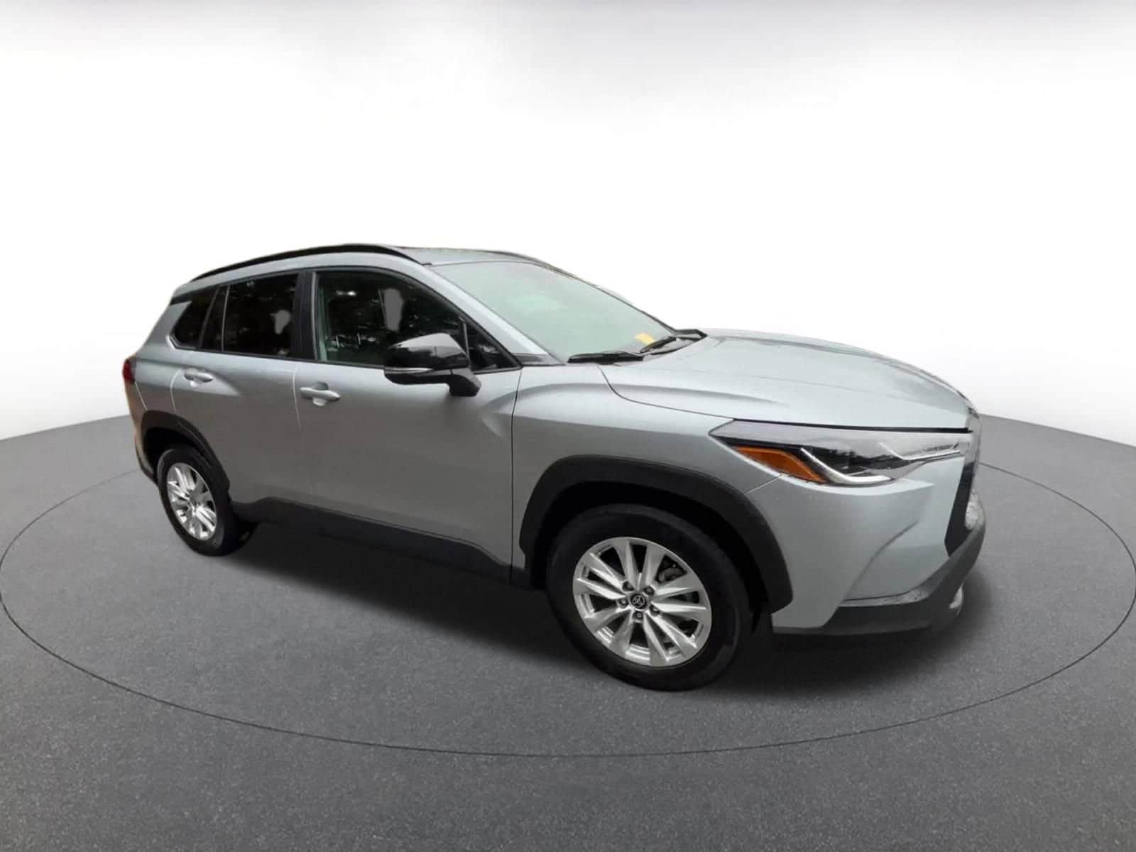 Thumbnail: 2025 Toyota Corolla Cross - 2