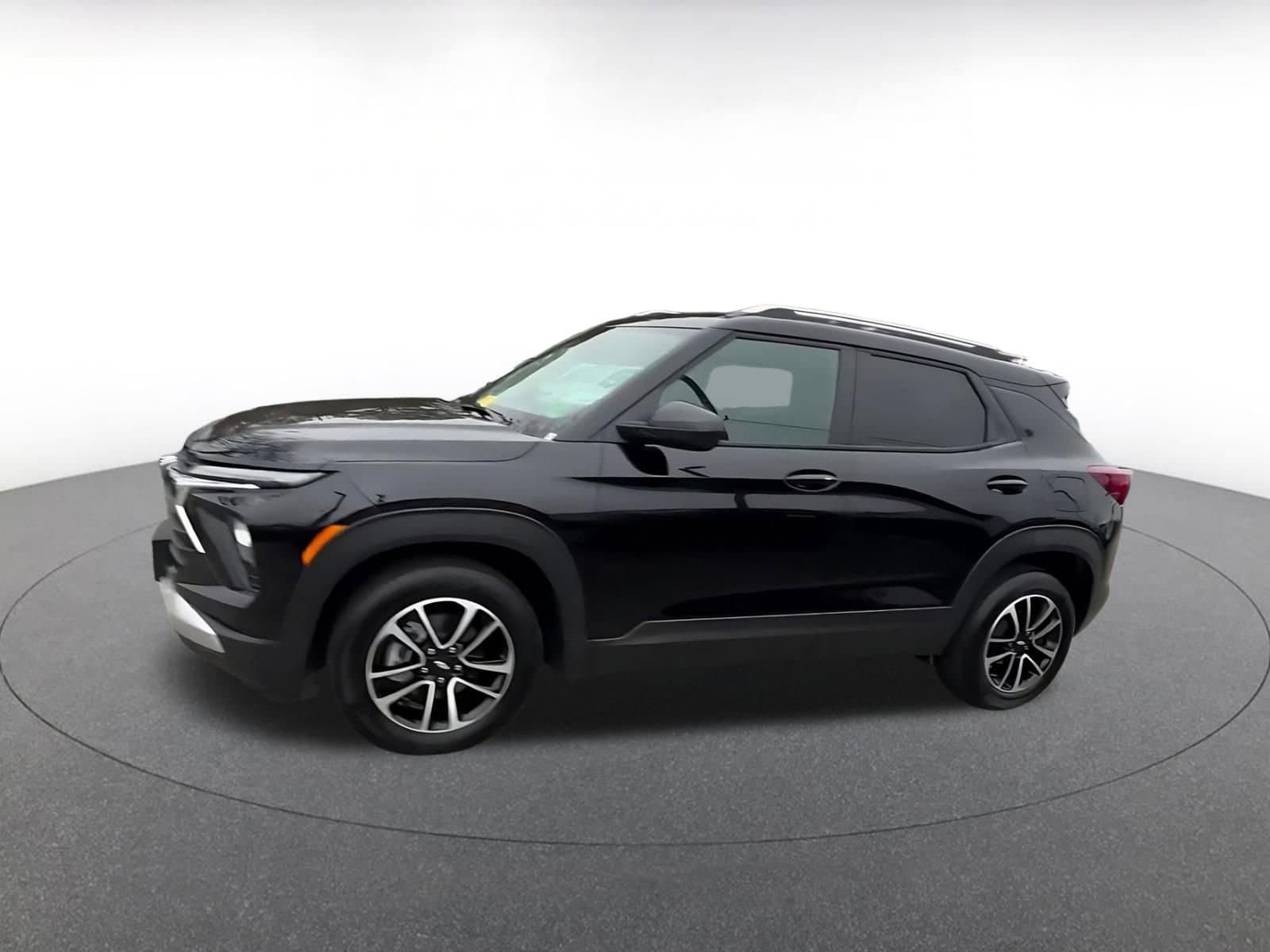 Thumbnail: 2025 Chevrolet TrailBlazer - 8