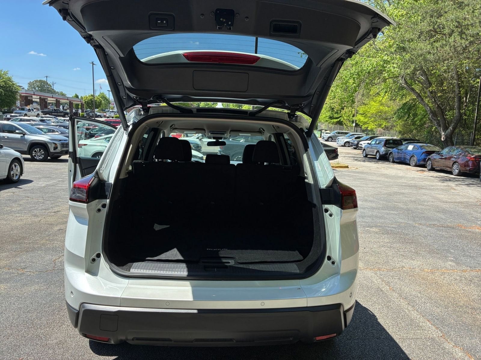 Thumbnail: 2025 Nissan Rogue - 35