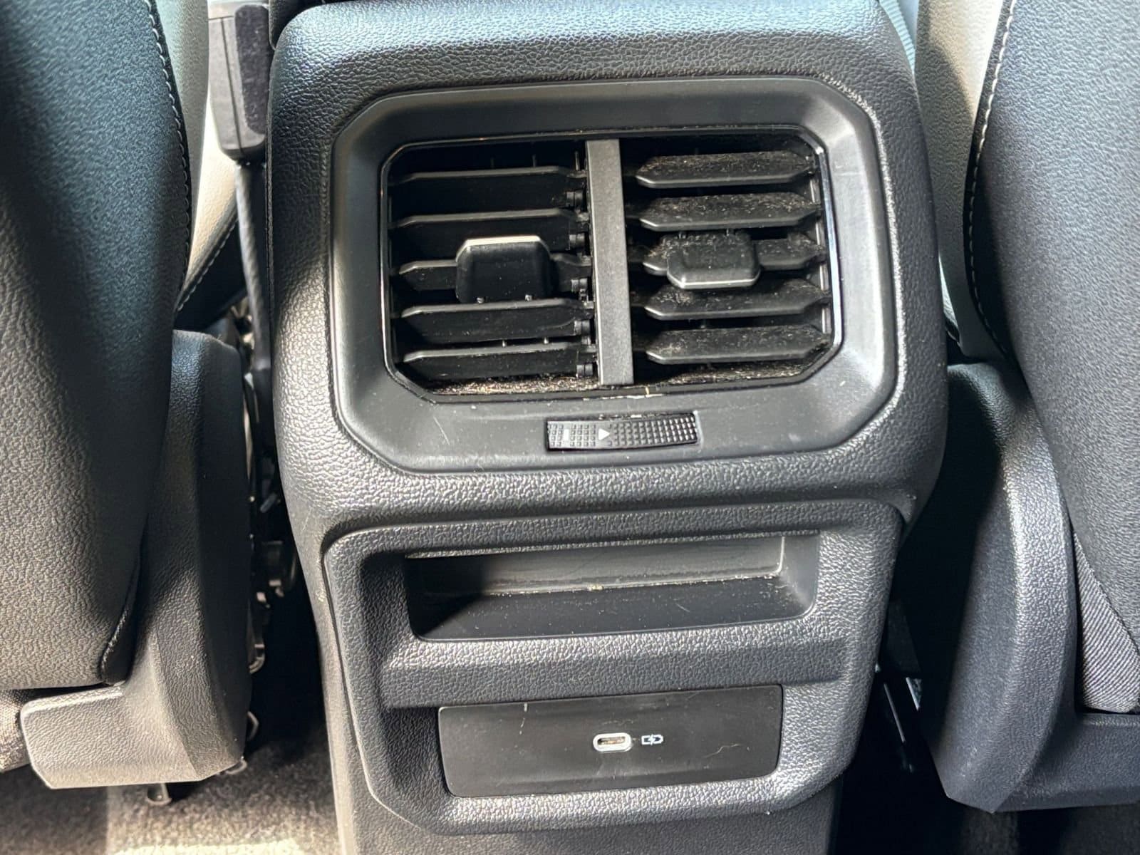 Thumbnail: 2025 Volkswagen Taos - 23