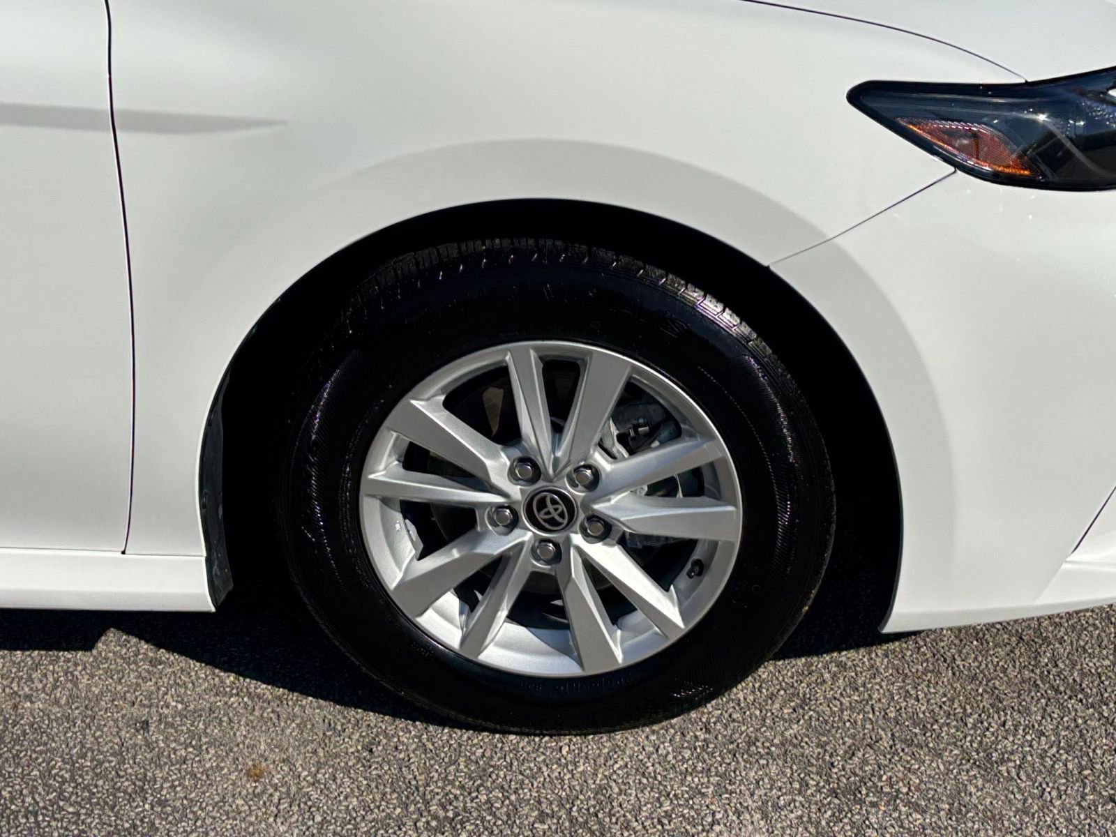 Thumbnail: 2025 Toyota Camry - 30