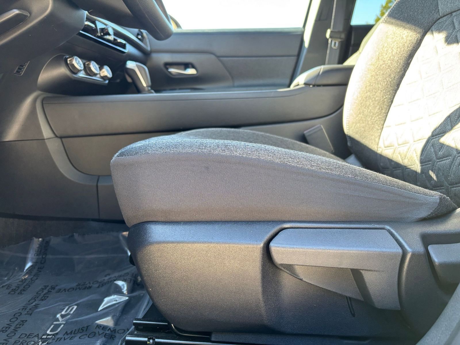 Thumbnail: 2025 Nissan Kicks - 27