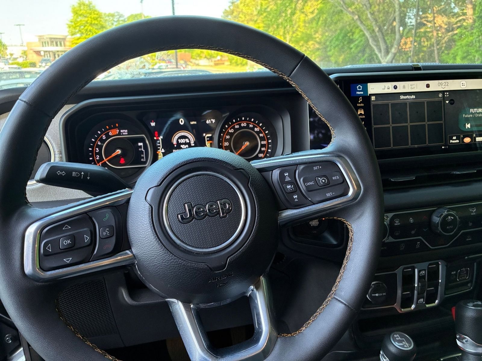 Thumbnail: 2025 Jeep Wrangler - 31