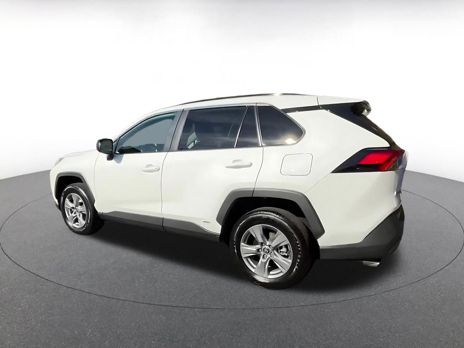 Thumbnail: 2025 Toyota RAV4 - 10