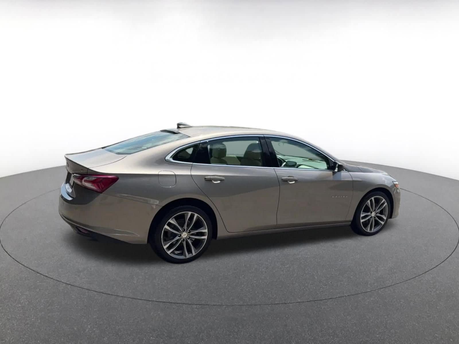 Thumbnail: 2024 Chevrolet Malibu - 15
