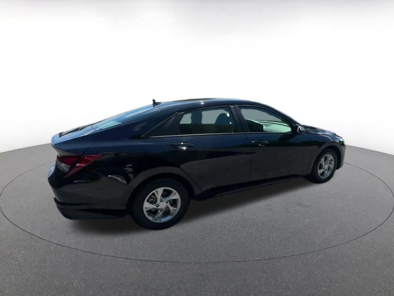 Thumbnail: 2023 Hyundai Elantra - 15