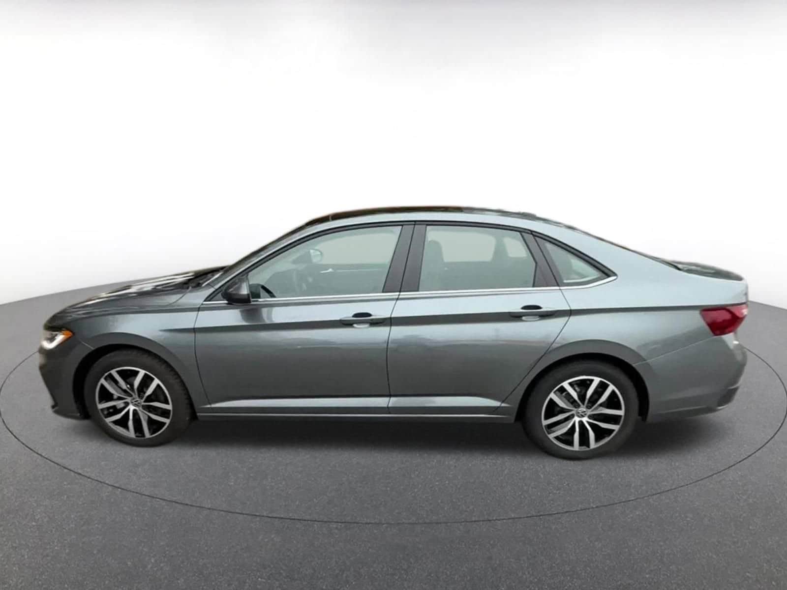 Thumbnail: 2025 Volkswagen Jetta - 9
