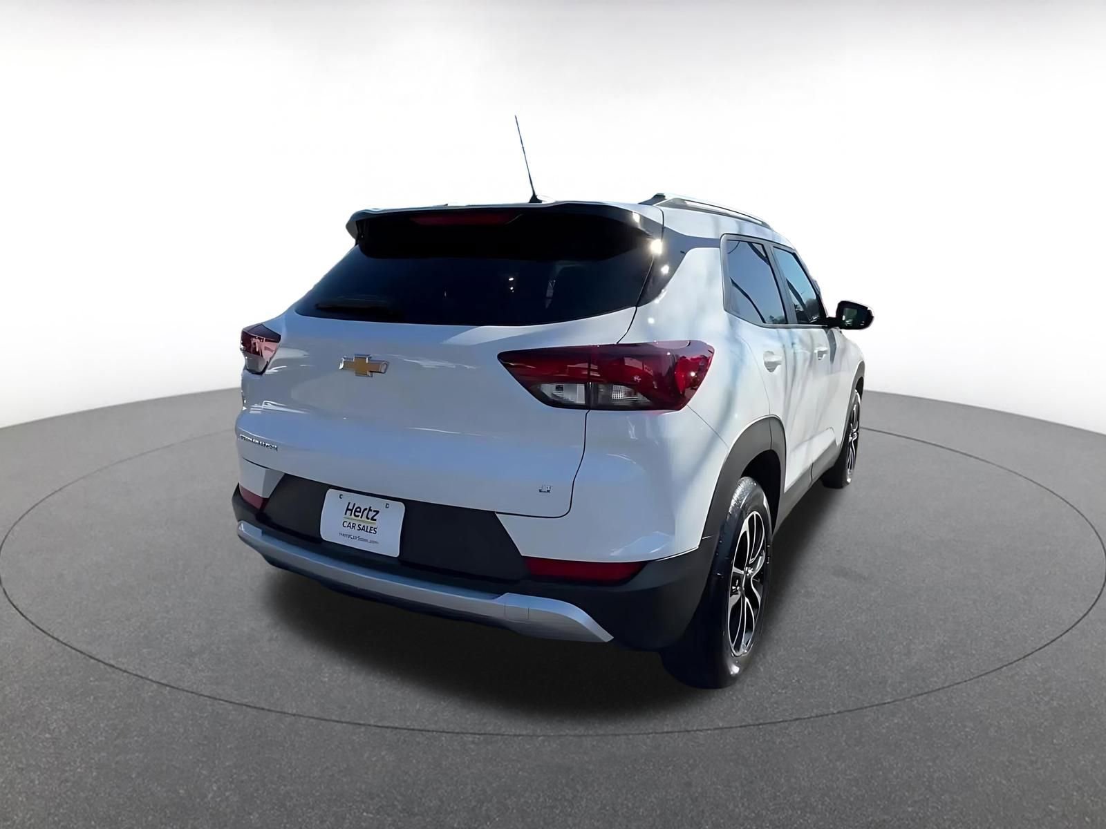 Thumbnail: 2025 Chevrolet TrailBlazer - 15