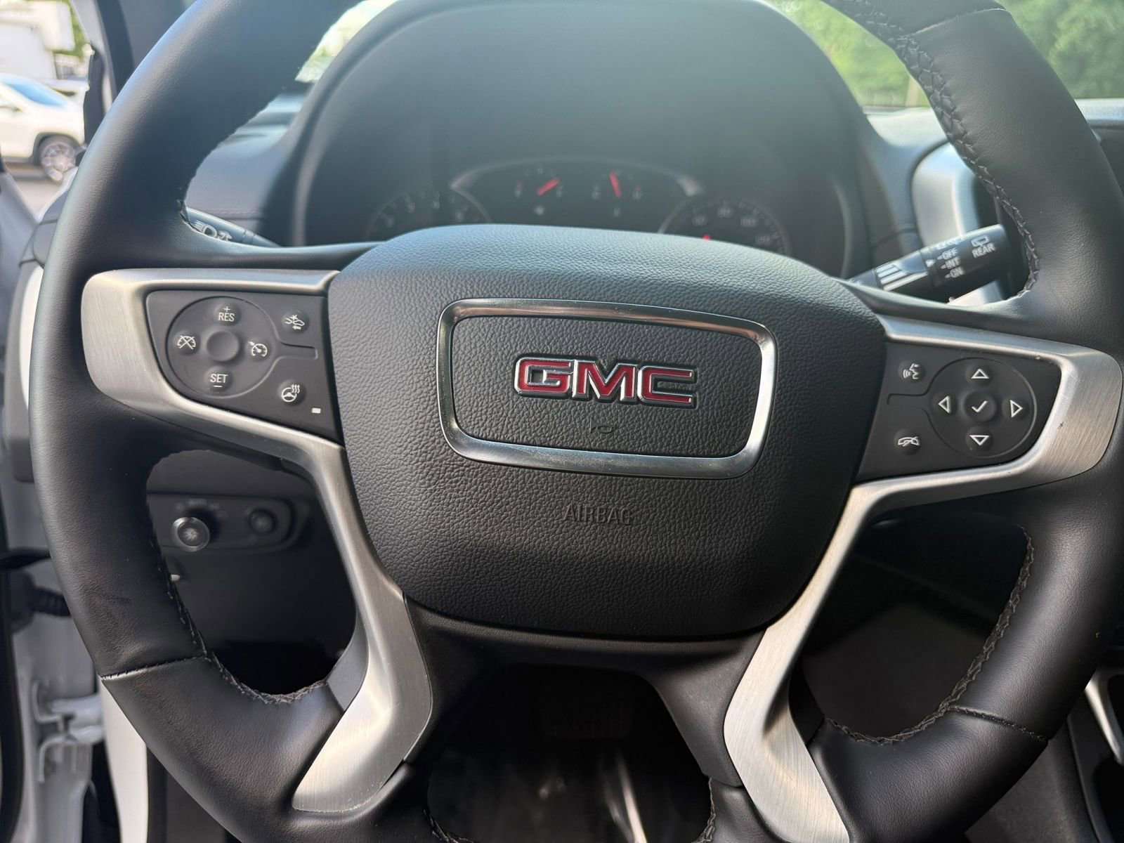 Thumbnail: 2023 GMC Terrain - 28