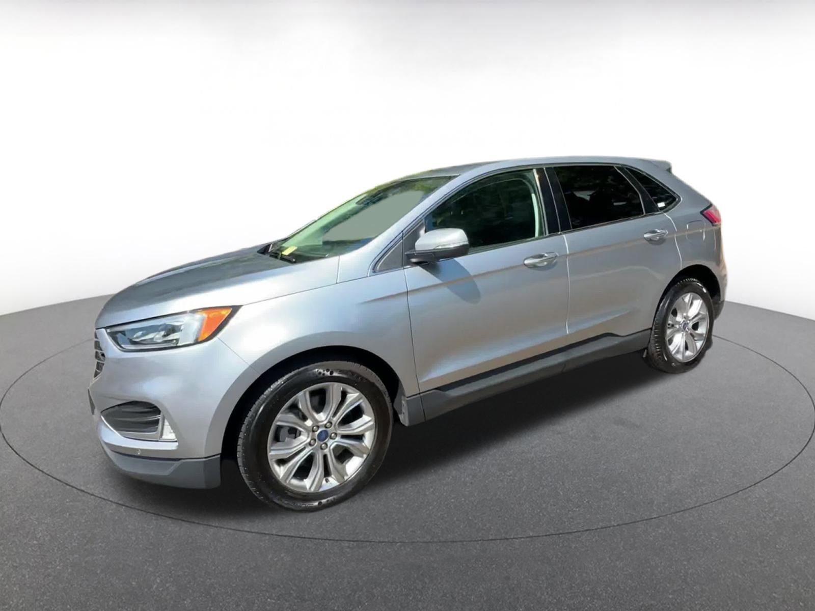 Thumbnail: 2022 Ford Edge - 8