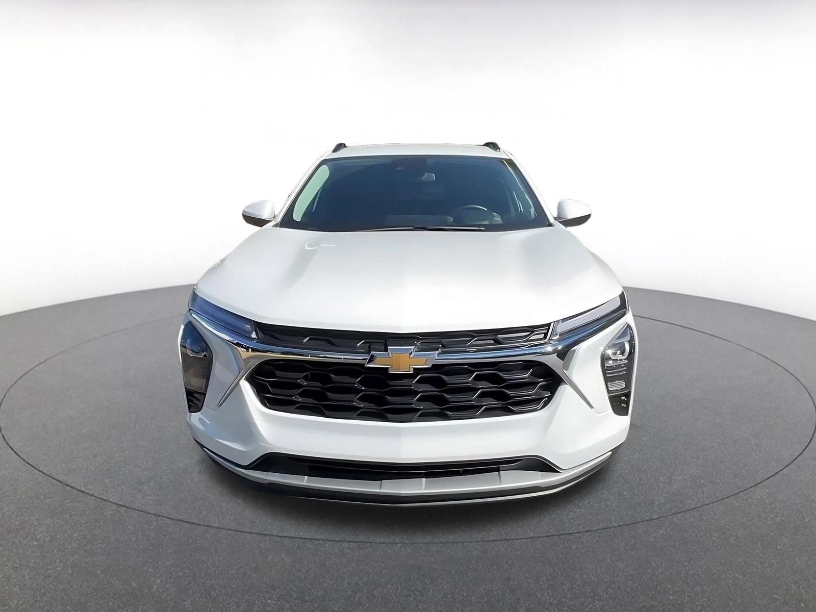 Thumbnail: 2025 Chevrolet Trax - 4