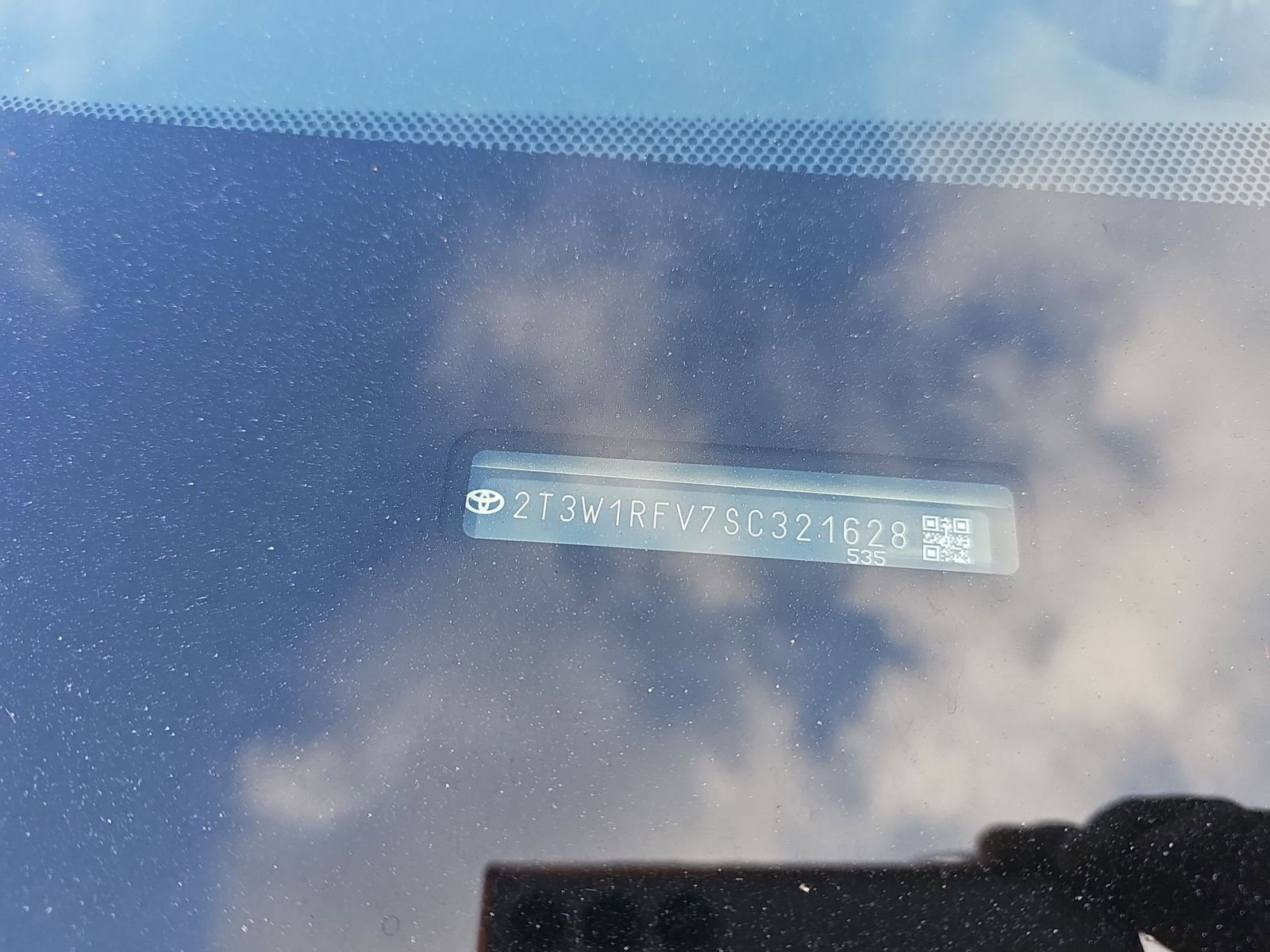 Thumbnail: 2025 Toyota RAV4 - 10