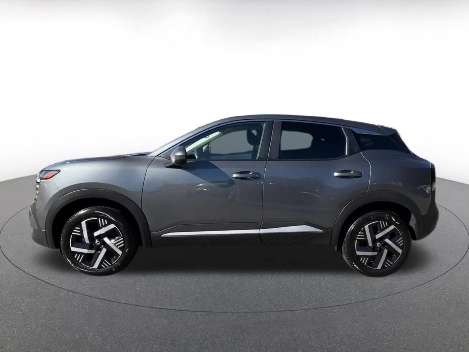 Thumbnail: 2025 Nissan Kicks - 9