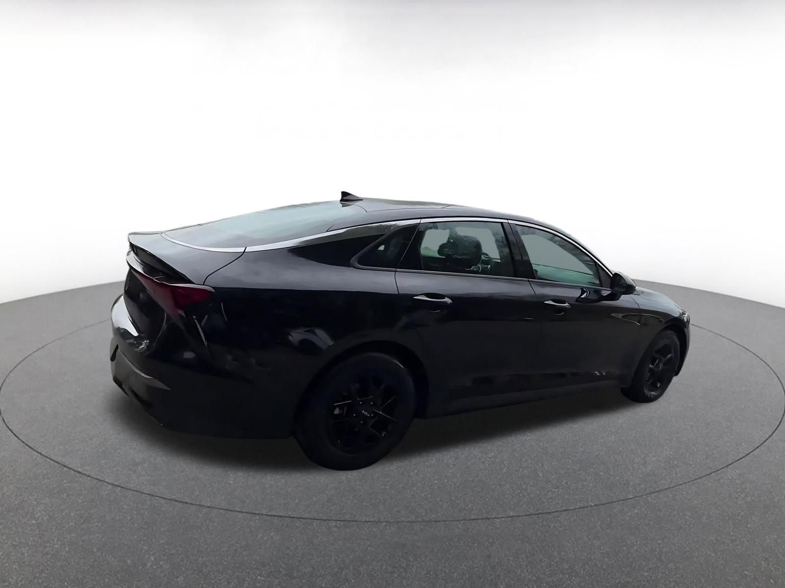 Thumbnail: 2025 Kia K5 - 15