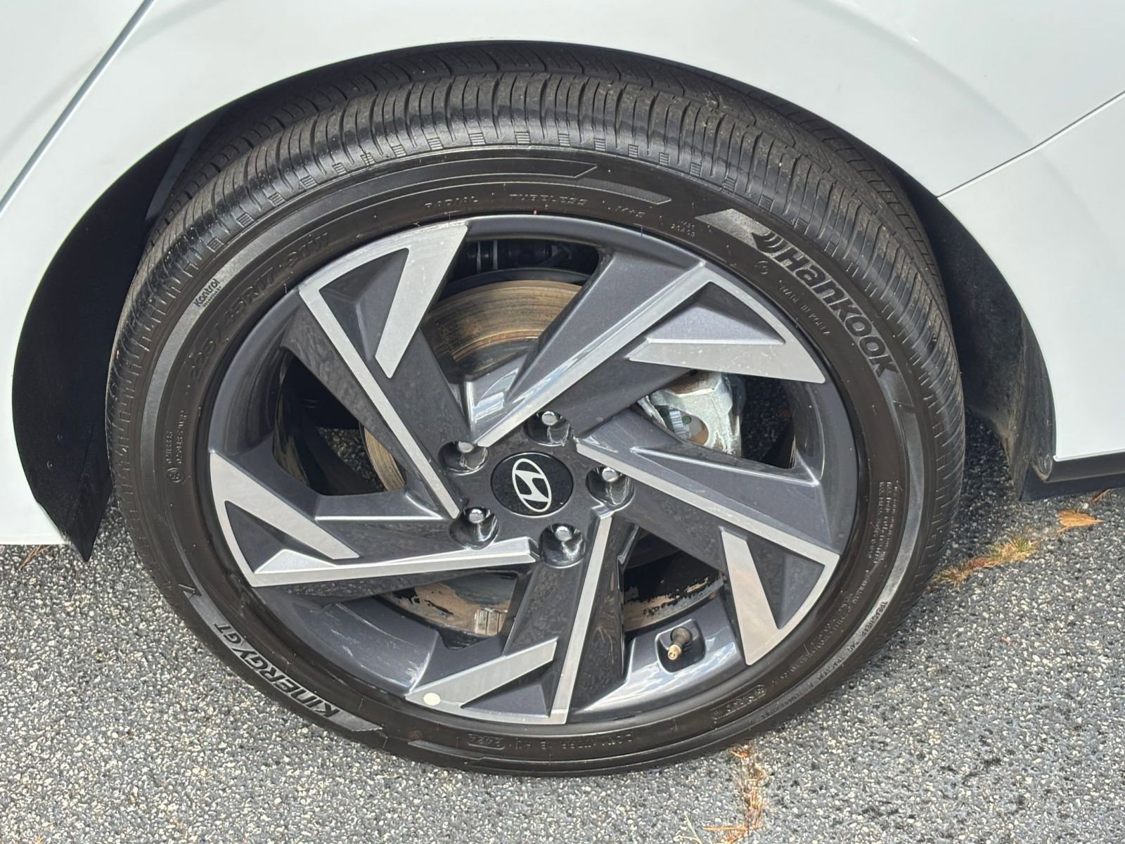 Thumbnail: 2025 Hyundai Elantra - 30