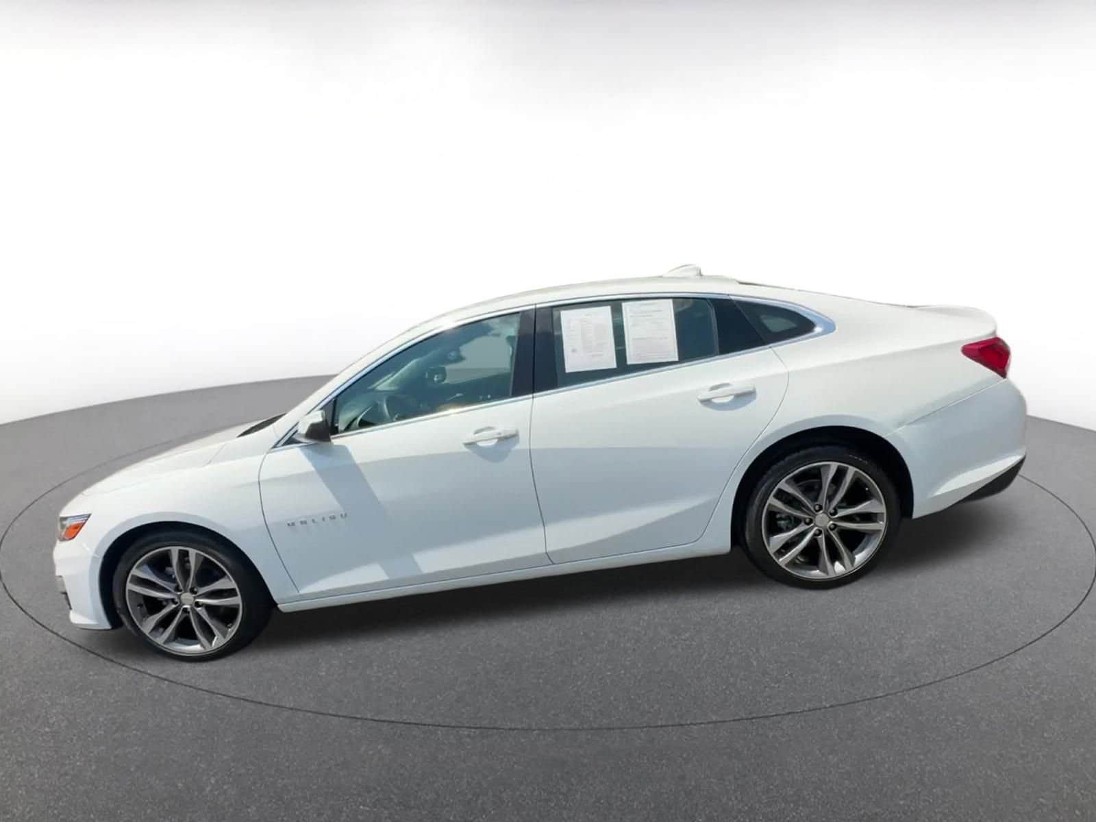 Thumbnail: 2024 Chevrolet Malibu - 8