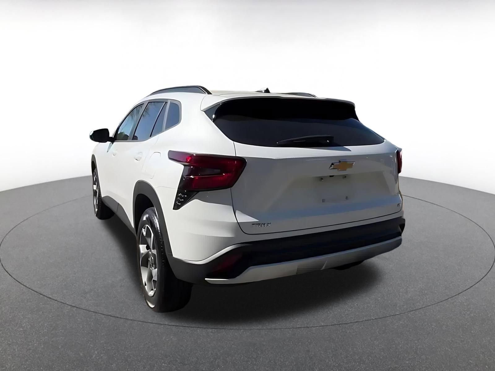 Thumbnail: 2025 Chevrolet Trax - 11