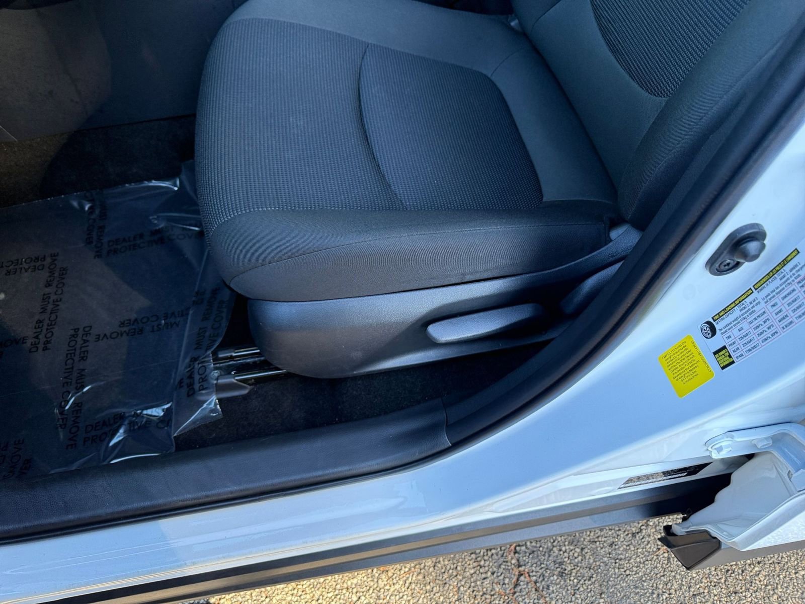 Thumbnail: 2025 Toyota RAV4 - 23