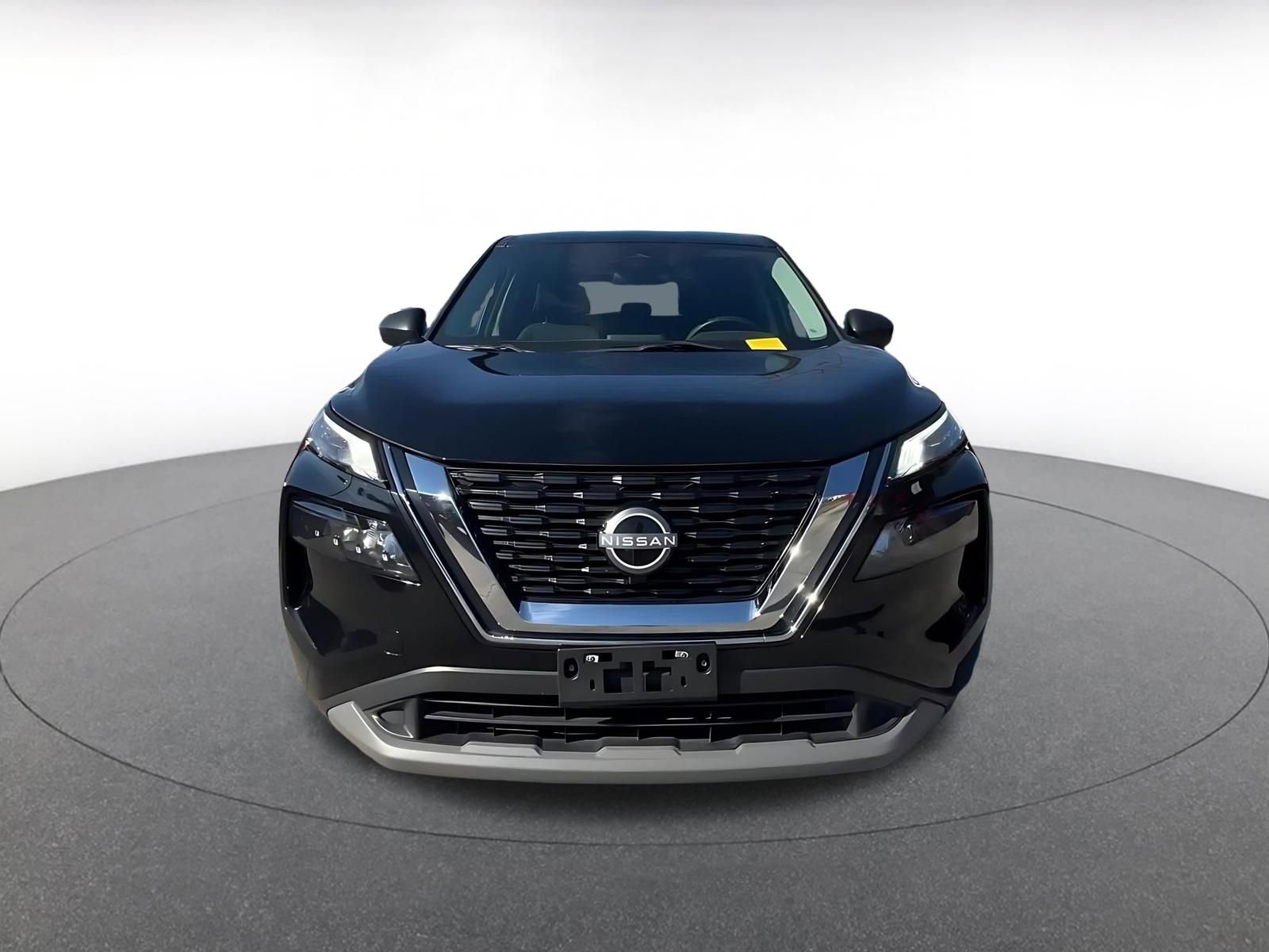 Thumbnail: 2023 Nissan Rogue - 4