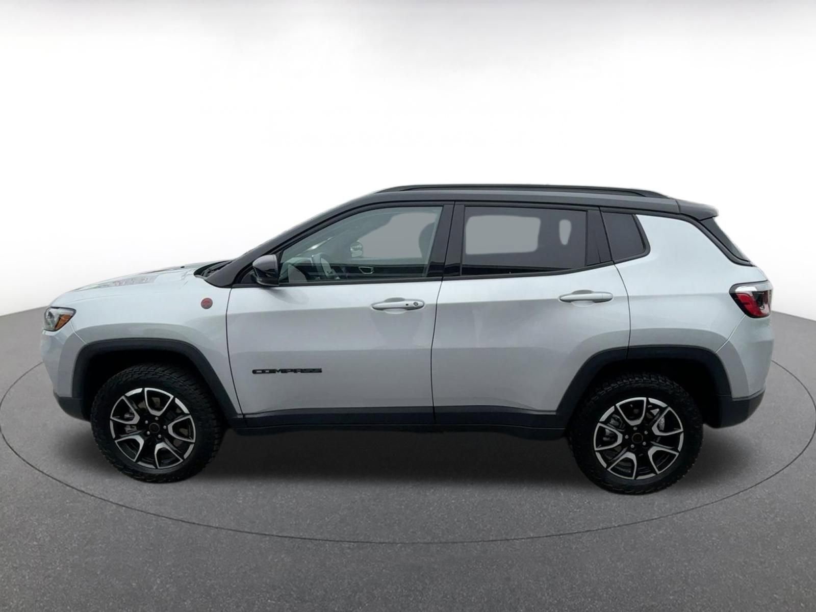 Thumbnail: 2025 Jeep Compass - 11