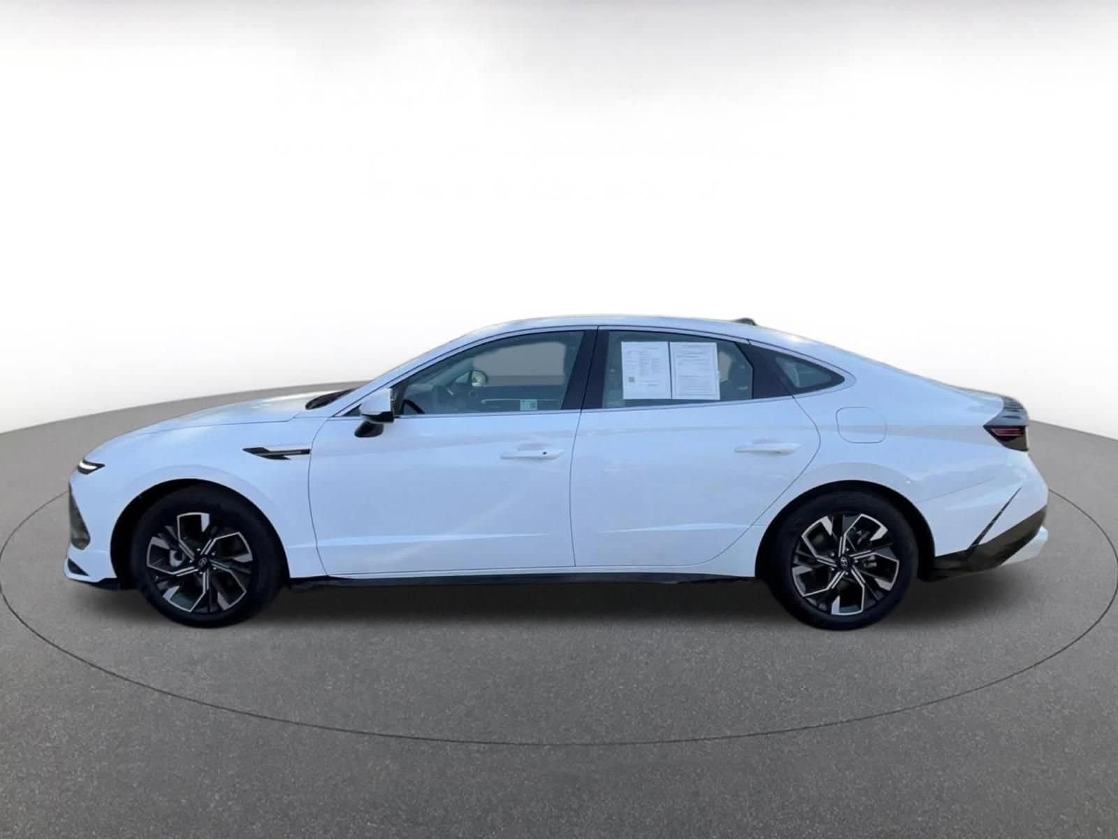 Thumbnail: 2025 Hyundai Sonata - 9