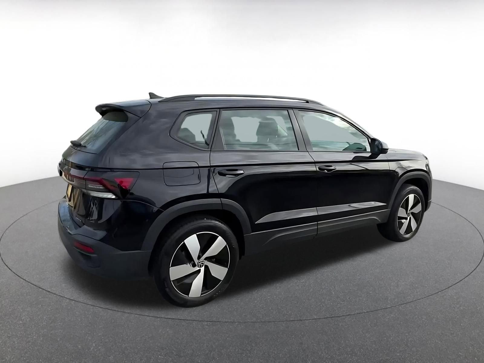 Thumbnail: 2025 Volkswagen Taos - 14