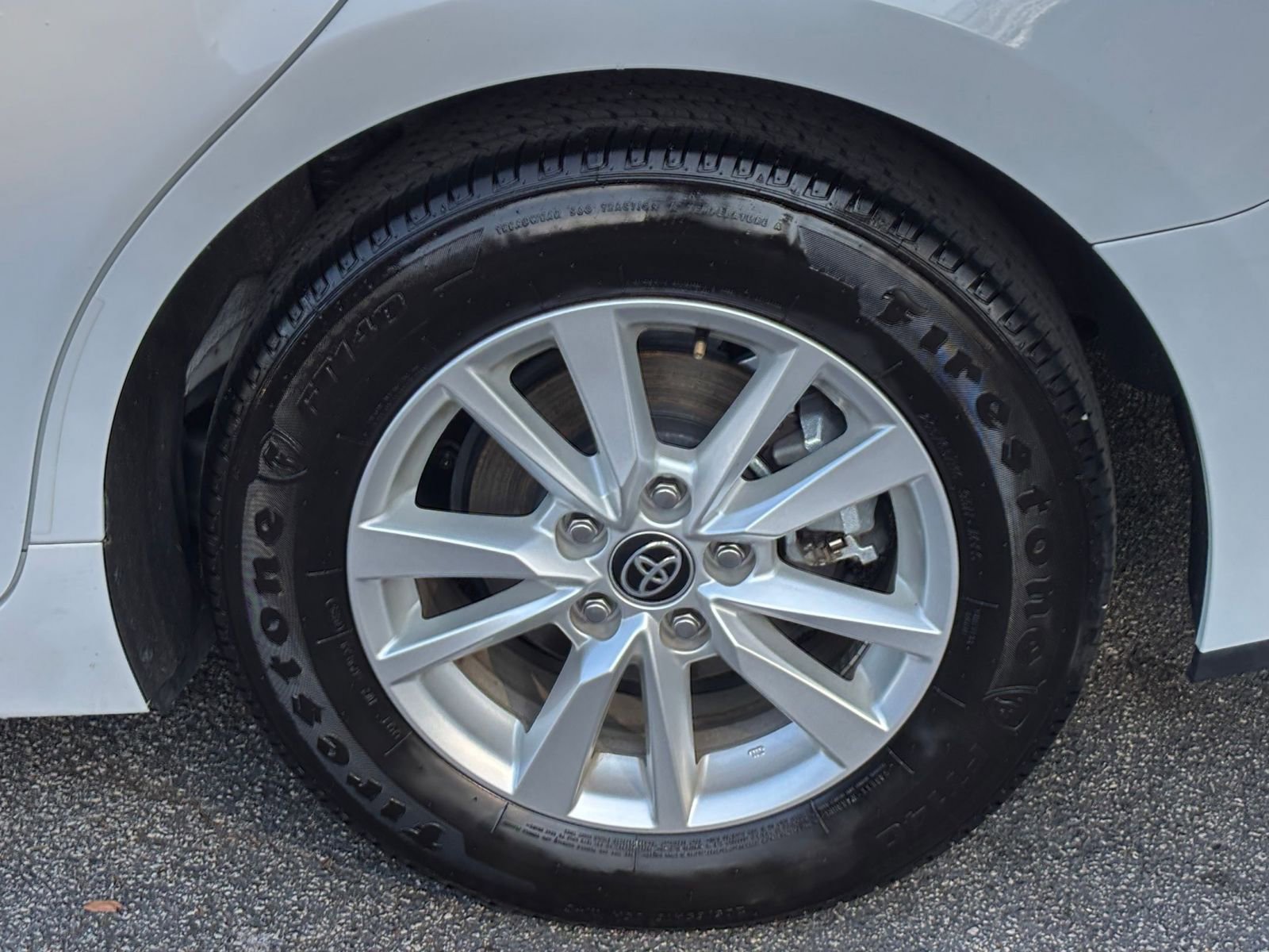 Thumbnail: 2025 Toyota Camry - 30