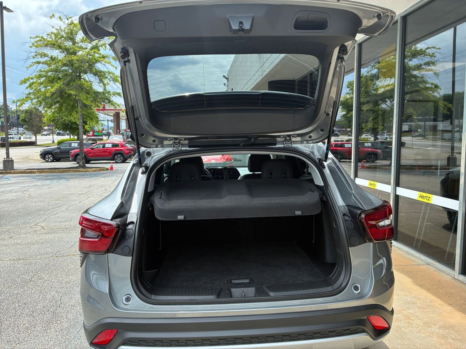 Thumbnail: 2025 Chevrolet Trax - 33