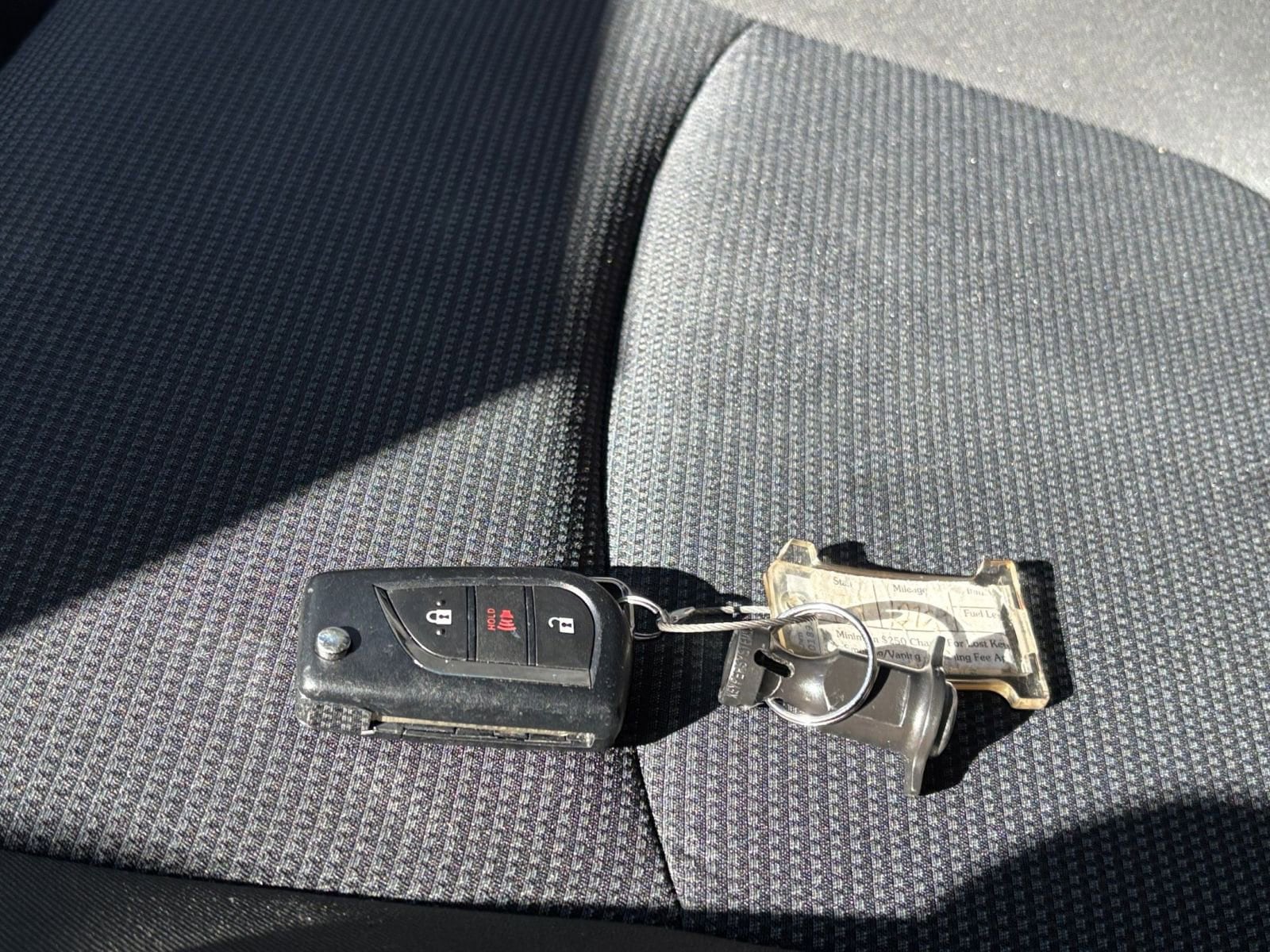 Thumbnail: 2025 Toyota RAV4 - 22