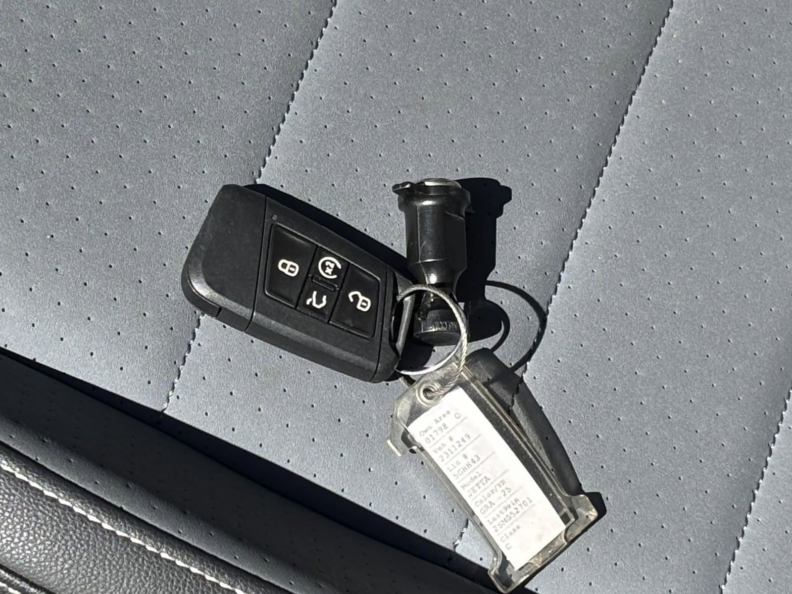 Thumbnail: 2025 Volkswagen Jetta - 22