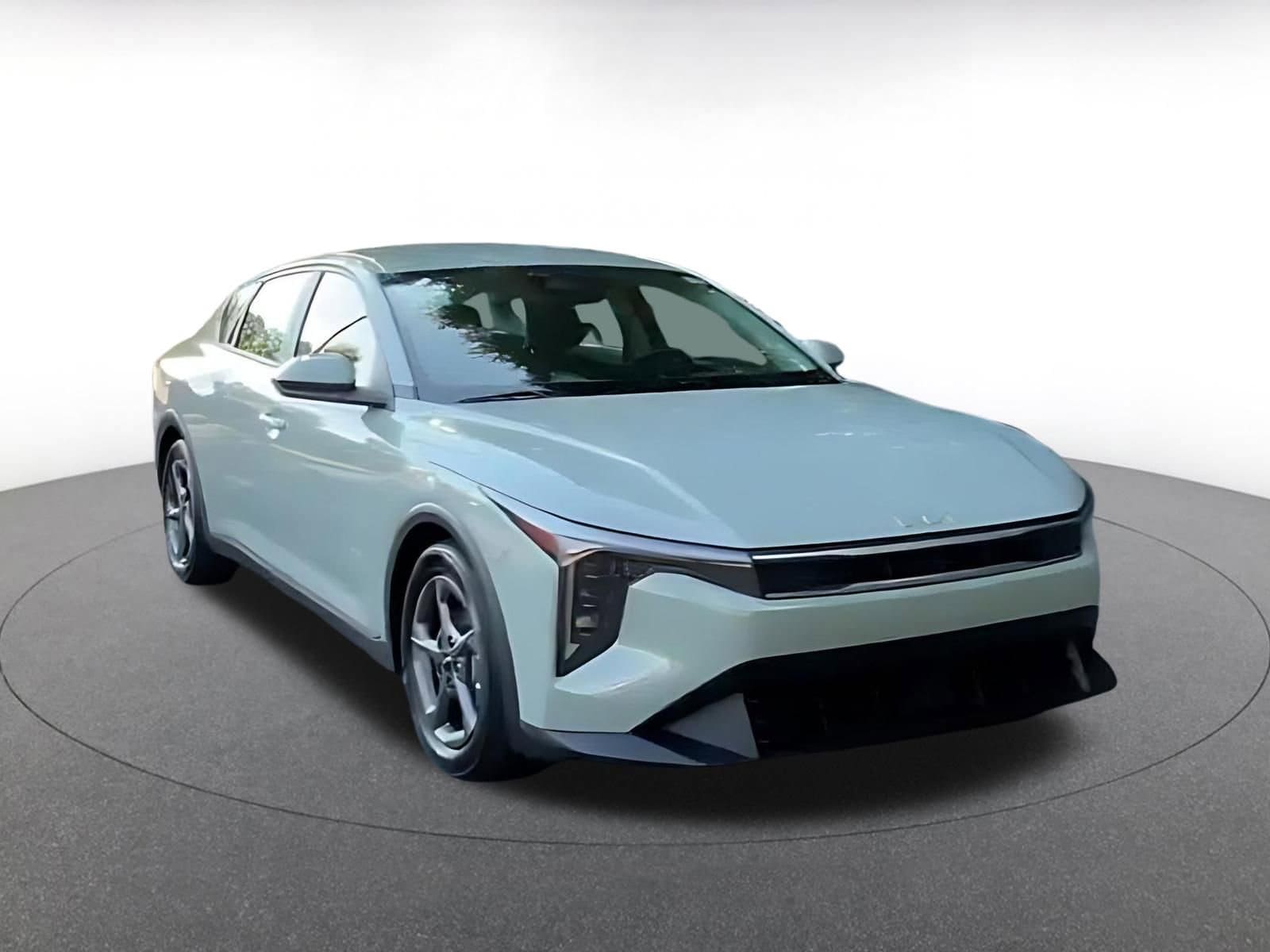 Thumbnail: 2025 Kia K4 - 3